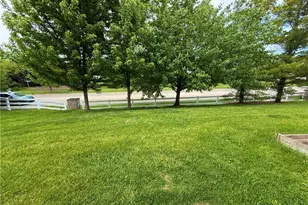 2570 King Arthur Wy, Beavercreek, OH 45431 - Photo 34