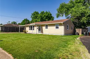 3811 Montevideo Dr, Dayton, OH 45414 - Photo 2