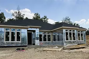 2439 Bent Grass Dr, Beavercreek, OH 45431 - Photo 2