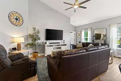 6588 Crabtree Lane, Huber Heights, OH 45424 - Photo 14