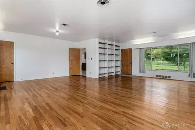 285 Helen Avenue, Xenia Twp, OH 45385 - Photo 12