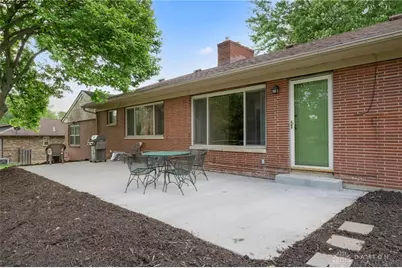 285 Helen Avenue, Xenia Twp, OH 45385 - Photo 2
