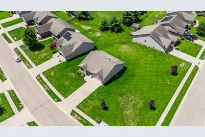 601 Meadowview Court, Franklin, OH 45005 - Photo 2