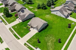 601 Meadowview Ct, Franklin, OH 45005 - Photo 2