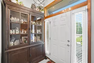 1715 Rockleigh Rd, Washington Twp, OH 45458 - Photo 6