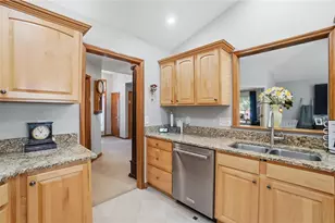 1715 Rockleigh Rd, Washington Twp, OH 45458 - Photo 40