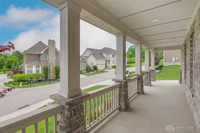 225 Pointe Oakwood Way, Oakwood, OH 45409 - Photo 2