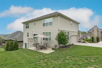 225 Pointe Oakwood Way, Oakwood, OH 45409 - Photo 4