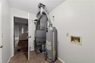 8454 Trowbridge Way, Huber Heights, OH 45424 - Photo 24