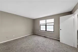 8454 Trowbridge Way, Huber Heights, OH 45424 - Photo 16
