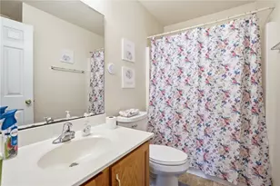 22 Meadowcrest Dr, Franklin Twp, OH 45005 - Photo 20