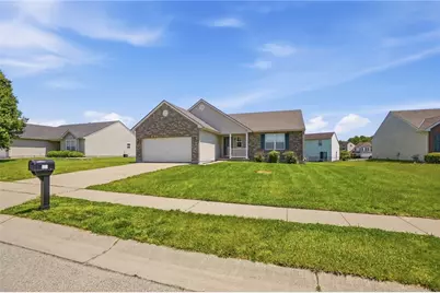22 Meadowcrest Drive, Franklin Twp, OH 45005 - Photo 2