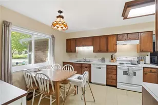 5025 Artesia Dr, Kettering, OH 45440 - Photo 12