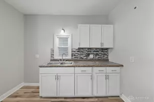 240 S Torrence St, Dayton, OH 45403 - Photo 16