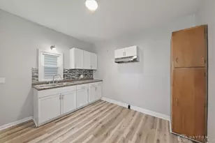240 S Torrence St, Dayton, OH 45403 - Photo 14