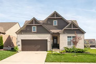 10015 Washington Gln Dr, Dayton, OH 45458 - Photo 1