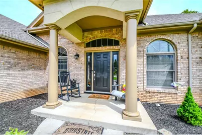 205 Charlie Drive, Englewood, OH 45315 - Photo 4