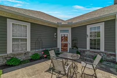 124 Abbey Drive, Springboro, OH 45066 - Photo 4