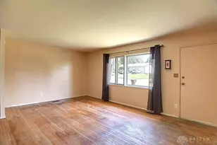 915 Carole St, Miamisburg, OH 45342 - Photo 6