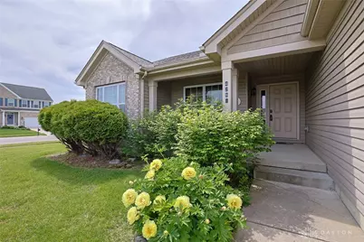 4281 Bergamot Drive, Tipp City, OH 45371 - Photo 4
