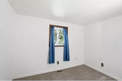 300 Capri Place, New Lebanon, OH 45345 - Photo 20