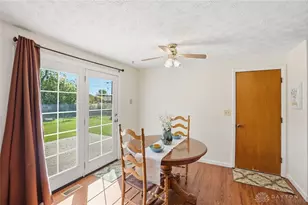 300 Capri Pl, New Lebanon, OH 45345 - Photo 8