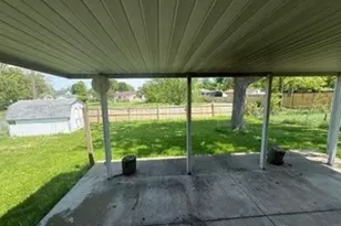 200 Marilee Dr, New Lebanon, OH 45345 - Photo 8