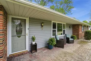 556 Brandwynne Ct, Washington Twp, OH 45459 - Photo 2