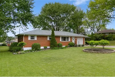 8205 Westlawn Drive, Franklin, OH 45005 - Photo 2