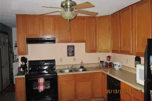 810 Bayberry Dr, New Carlisle, OH 45344 - Photo 6