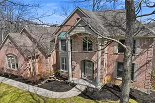 873 Miami Ridge Dr, Miami Township, OH 45140 - Photo 2