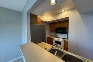 1139 Bay Harbour Circle, Washington Twp, OH 45458 - Photo 12