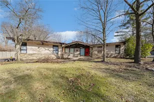 519 Valewood Ln, Dayton, OH 45405 - Photo 2