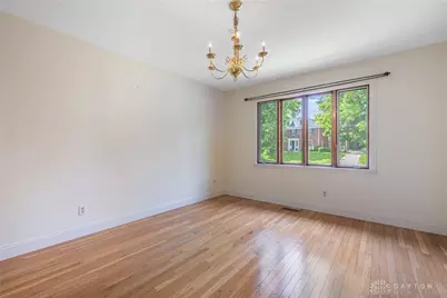 215 Beverly Place, Oakwood, OH 45419 - Photo 2