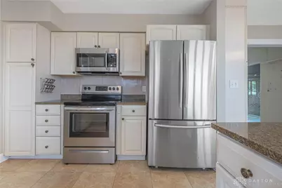 215 Beverly Place, Oakwood, OH 45419 - Photo 16