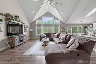 517 Trey Court, Germantown, OH 45327 - Photo 8