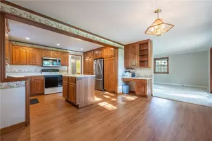 289 Monarch Rd, Washington Twp, OH 45458 - Photo 8