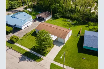 868 Cliffside Drive, New Carlisle, OH 45344 - Photo 2