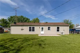 868 Cliffside Dr, New Carlisle, OH 45344 - Photo 4