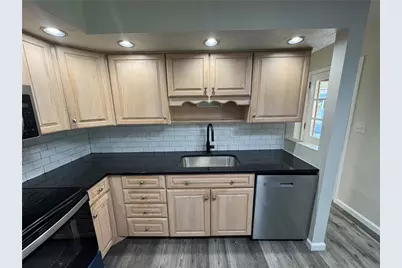 6125 Rosecrest Drive, Butler Twp, OH 45414 - Photo 8