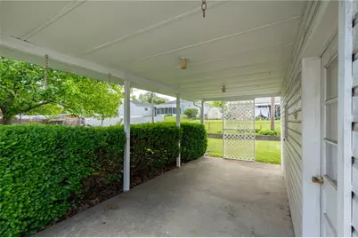 582 Travis Drive, Dayton, OH 45431 - Photo 8