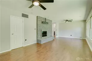 1696 Greene Valley Dr, Beavercreek, OH 45432 - Photo 4