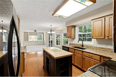 737 Wayfield Court, Beavercreek, OH 45430 - Photo 18