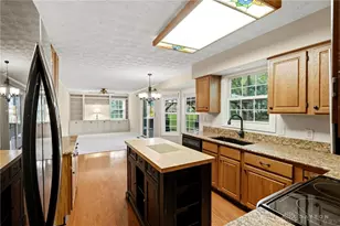 737 Wayfield Ct, Beavercreek, OH 45430 - Photo 18