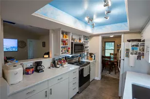 8951 Deep Forest Ln, Washington Twp, OH 45458 - Photo 4