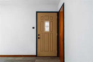17 Community Dr, Riverside, OH 45404 - Photo 4