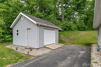527 Lakengren Drive, Eaton, OH 45320 - Photo 32