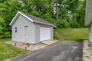 527 Lakengren Dr, Eaton, OH 45320 - Photo 32