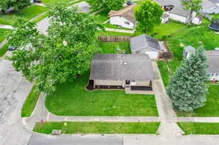 1189 Share Dr, Riverside, OH 45432 - Photo 8