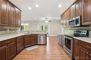 1952 Barnhart Rd, Troy, OH 45373 - Photo 24